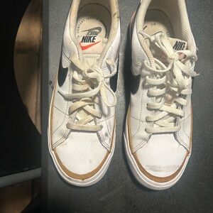 Nike White and Brown Casual Sneakers